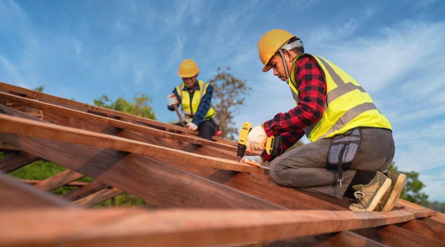 Professional Flat Roofing Installation services in Lyles, TN
